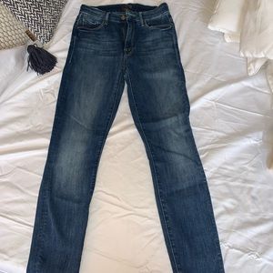 Flattering skinny jeans!